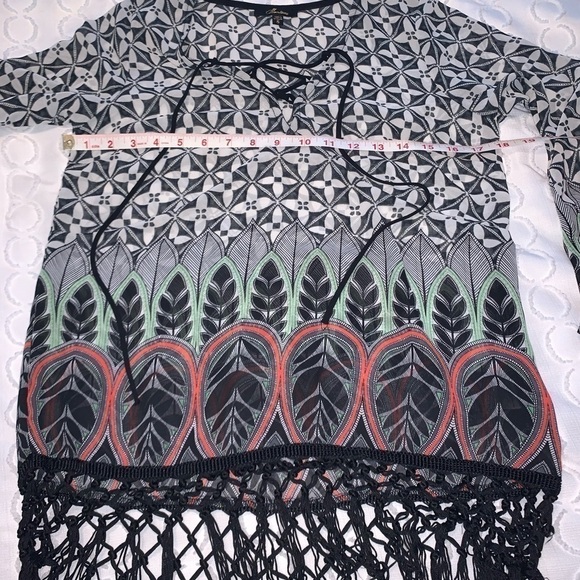 WOMEN'S Monteau Small fringe Top - Picture 5 of 6